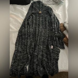 LARGE Faded Glory Over Cardigan